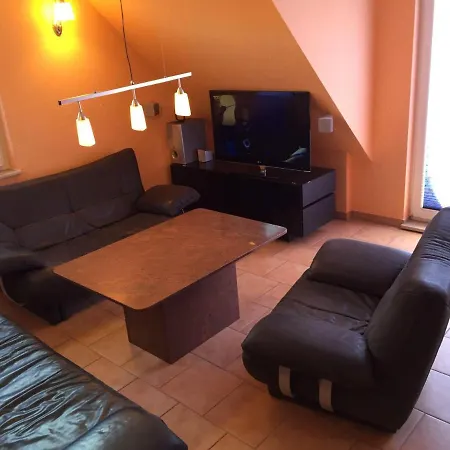 Apartment Moderne-ferienwohnung-fuer-4-personen-mit-balkon Binz