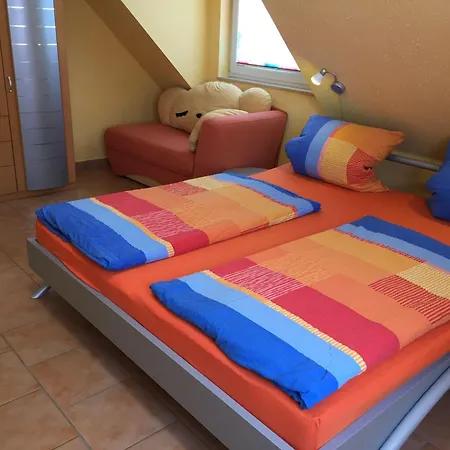 Moderne-ferienwohnung-fuer-4-personen-mit-balkon