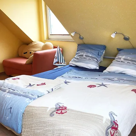 Moderne-ferienwohnung-fuer-4-personen-mit-balkon Binz